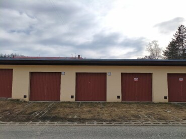 Prenájom murované garáže s elektrinou v Liptovskom Hrádku