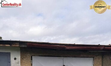 Na predaj murovaná garáž v Prievidzi, Dlhá ulica