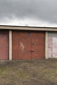 Na predaj murovaná garáž v Trenčíne, Bezručová ulica