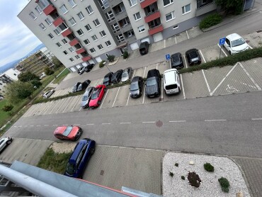Vonkajšie parkovacie miesto na prenájom v Trenčíne