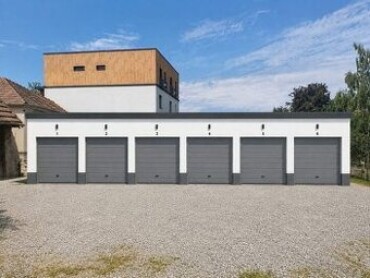 Nové murované garáže na predaj v Komárne