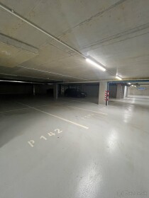 Prenájom parkovacieho miesta v podzemnej garáži bytového domu Helenky