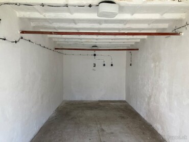 Prenájom priestrannej garáže 22 m² v Myjave - Kopánka