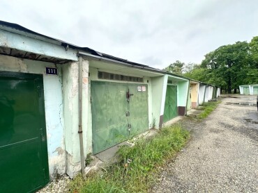 Predaj garáže 21 m2 v Galante pri parku