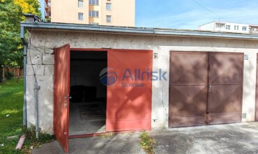 Na predaj garáž v lokalite Novomeského s elektrinou