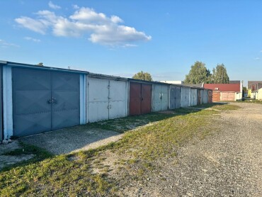 Prenájom murovaná garáž v Rohožníku pri cintoríne, 20 m²