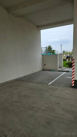 Prenájom dvoch krytých parkovacích miest v Bratislave