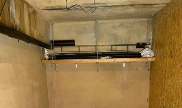 Zrenovovaná garáž 13 m2 na predaj na Bebravskej ulici v Bratislave II
