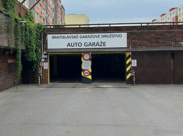 Prenájom parkovacieho miesta v garážovom dome na Stodolovej ulici