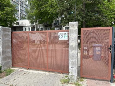 Prenájom 3 parkovacích miest v Bratislave