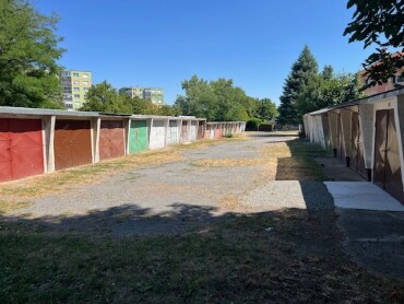 Na predaj murovaná garáž 20 m2 v Tlmačoch