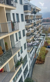 Prenájom garážového miesta na Kláry Jarunkovej, Banská Bystrica