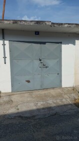 Prenájom garáže v Stupave s elektrinou a jamou