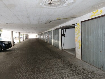 Predaj garáže v uzavretom areáli v centre Lučenca