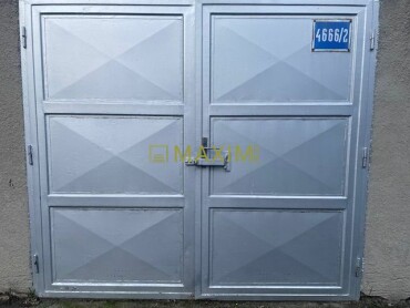 Predaj garáže s pozemkom na Prešovskej ulici v Ružinove