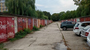 Na predaj betónová garáž na Pionierskej ulici v Bratislave