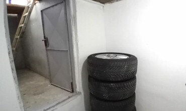 Na predaj murovaná garáž s elektrinou a montážnou jamou v Novom Meste nad Váhom