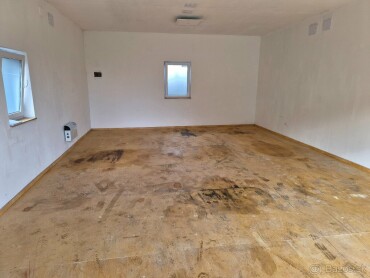 Prenájom skladových priestorov v Žiline - Závodie, 54 m2