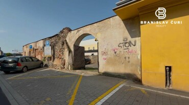 Prenájom vonkajšieho parkovacieho miesta na Hradbovej ulici
