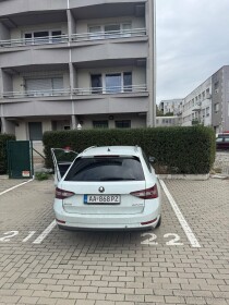 Prenájom vonkajšieho parkovacieho miesta na ulici Tomášikova