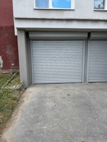 Prenájom garáže na Krosnianskej ulici 25