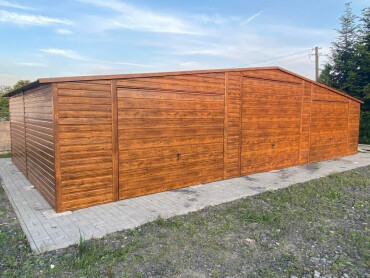 Na predaj garáž 12x8 s trapézovou strechou