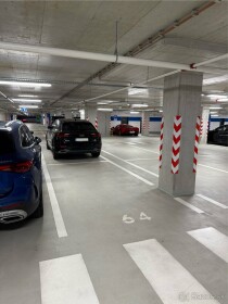 Parkovacie státie v Eurovea Tower na -1 podlaží