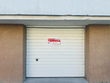 Murovaná garáž na prenájom v centre s elektrinou