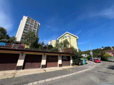 Prenájom garáže 19 m² s elektrinou a vodou na Guothovej ulici