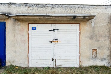 Na predaj garáž v obci Lubeník