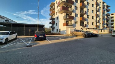 Vonkajšie parkovacie miesto v Bytči na ul. Morušová
