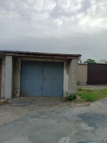 Predaj garáže s elektrinou a montážnou jamou v Galante