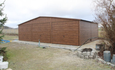 Predaj garáže 9x5 m s orechovou farbou