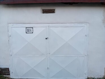 Na predaj murovaná garáž v Martine Podhaji