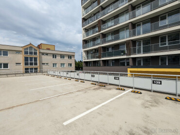 Prenájom vonkajšieho parkovacieho miesta pri OC Galéria