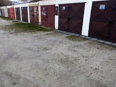 Na predaj garáž pri Moldavskej s elektrinou