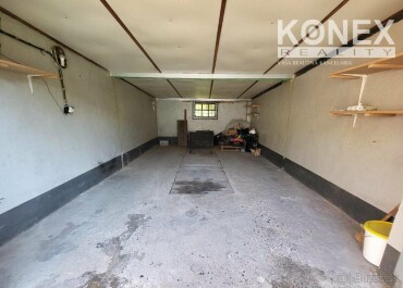Predaj veľkej garáže s pozemkom v Snine na Palárikovej ulici
