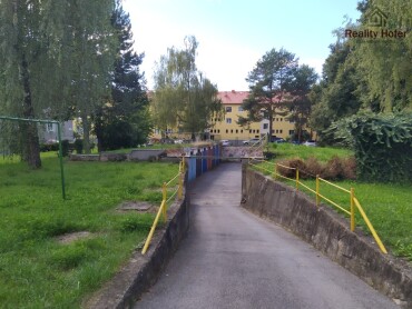 Murovaná garáž na predaj, 25m2, s elektrinou, Engelsova, Prešov