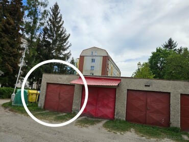 Murovaná garáž na predaj v Martine