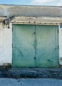 Predaj garáže s montážnou jamou v Holíči