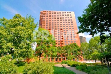 Prenájom garážového státia v bytovom dome Manhattan na Račianskej ulici