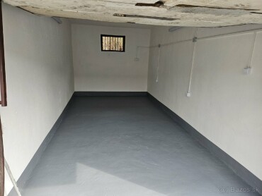 Prenájom garáže v Kanianke - 18m2, skvelá lokalita