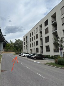 Prenájom vonkajšieho parkovacieho miesta na Hurbanovej ulici v BB