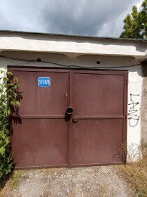 Prenájom garáže v lokalite za amfiteatrom