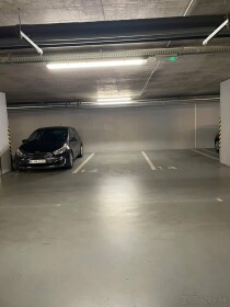 Na predaj garážové parkovacie miesto v novostavbe na Kazanskej 1b