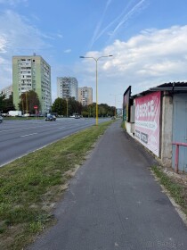 Prenájom priestrannej garáže v centre Košíc pri Auparku