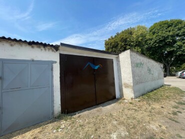 Prenájom garáže v Seredi na Poštovej ulici