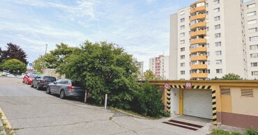 Predaj samostatnej garáže v garážovom dome na Veternicovej ul., BA IV.