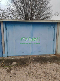 Veľká garáž na predaj v Novom Meste nad Váhom