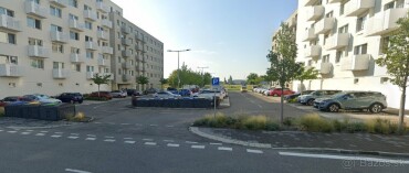 Vonkajšie parkovacie miesto na prenájom na Ivanskej ceste 32